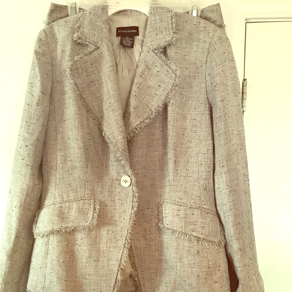 Two piece dress suit
